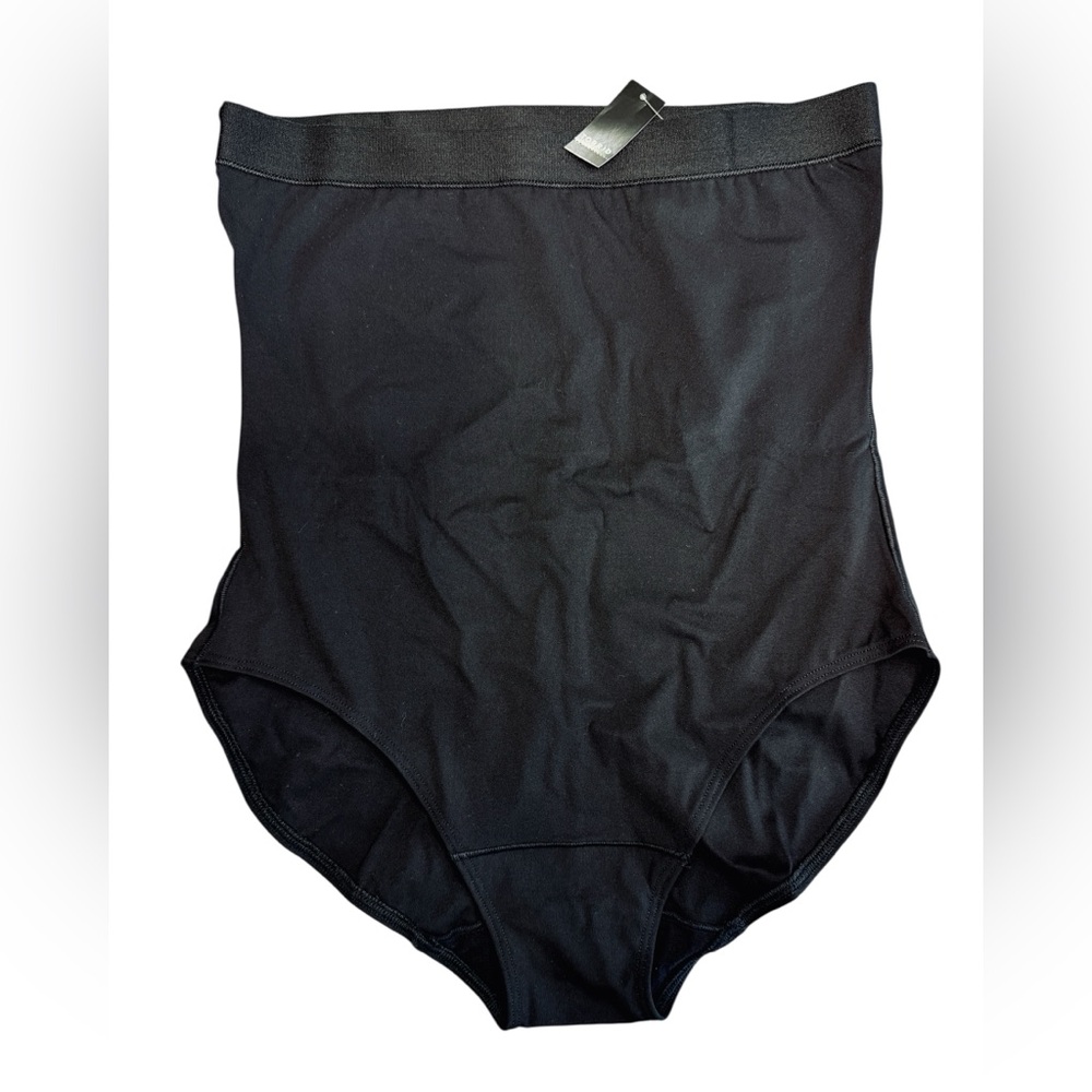 Torrid Ultra High Waist Shapewear Brief Size 1 Black Smoothing NWT